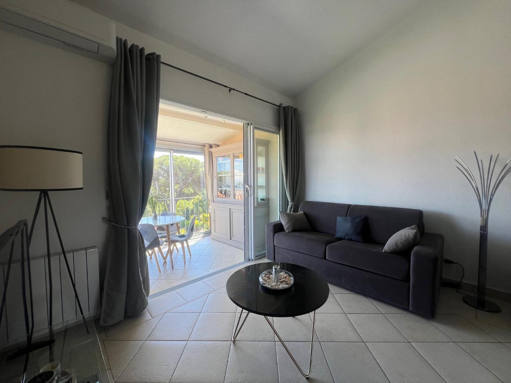 Appartement Vue Mer Golfe De Saint-Tropez Cogolin Eksteriør billede