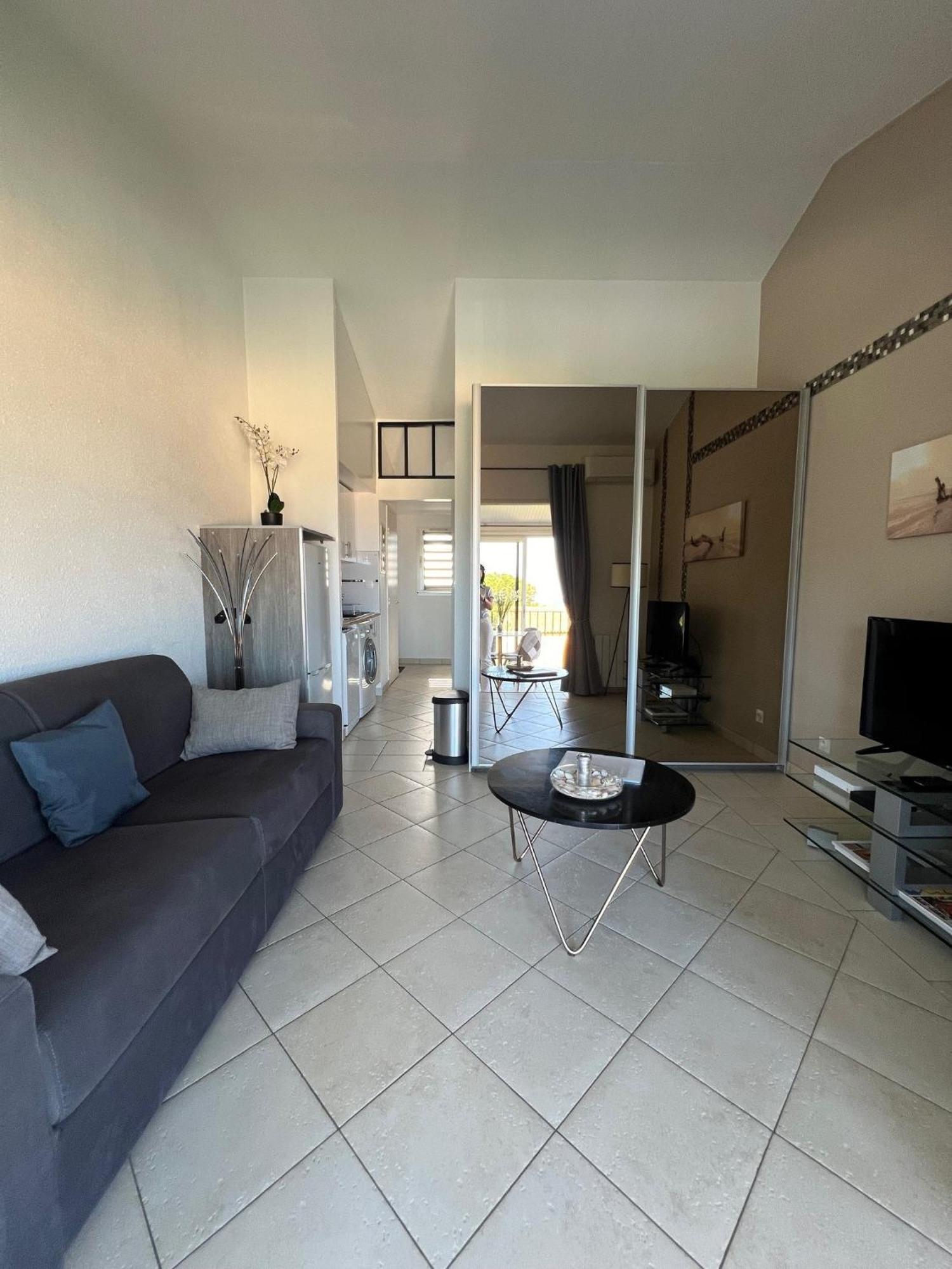 Appartement Vue Mer Golfe De Saint-Tropez Cogolin Eksteriør billede